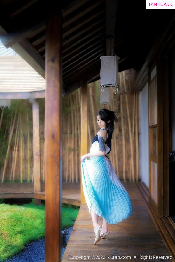 小奶瓶呜呜  [XiuRen]高清写真图 2022.07.25 No.5327 奶瓶第4张图片